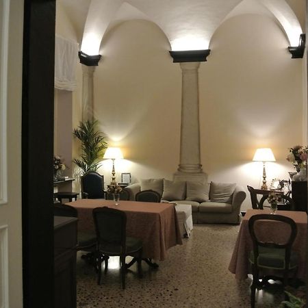 Palazzo Zecchino B&B Genova Kültér fotó