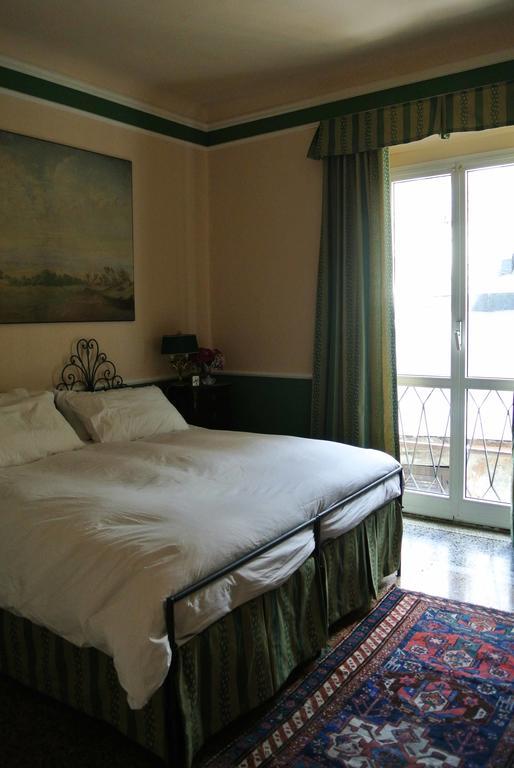 Palazzo Zecchino B&B Genova Kültér fotó