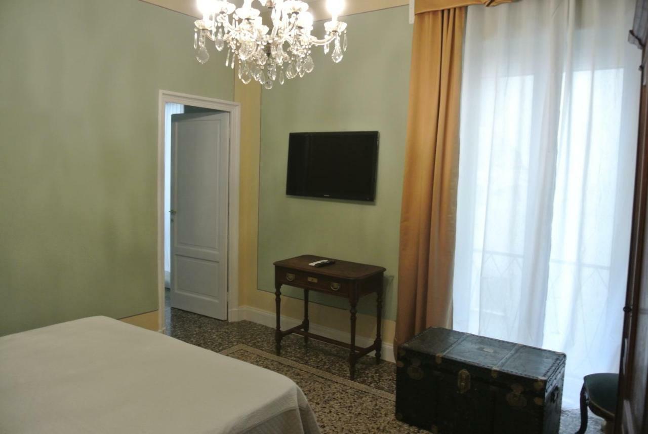 Palazzo Zecchino B&B Genova Kültér fotó
