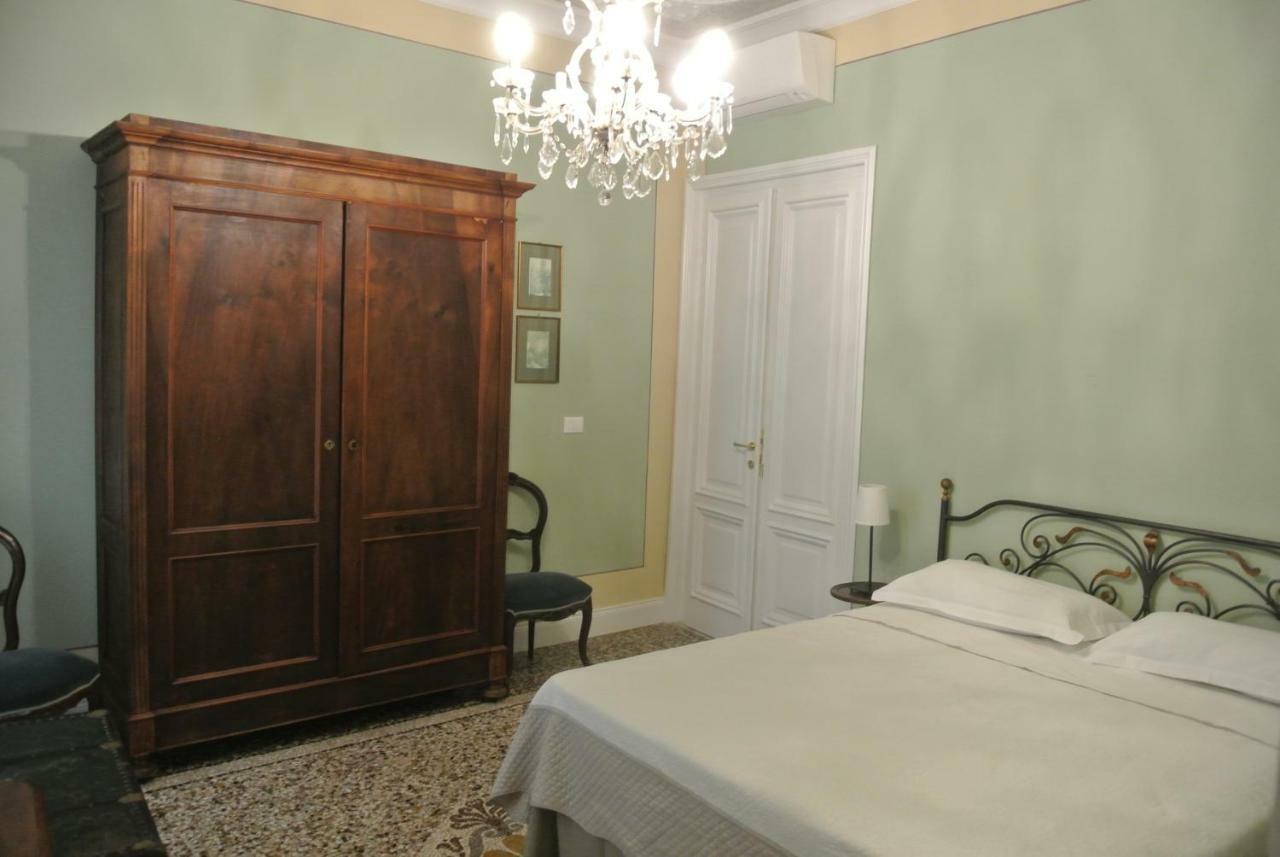 Palazzo Zecchino B&B Genova Kültér fotó