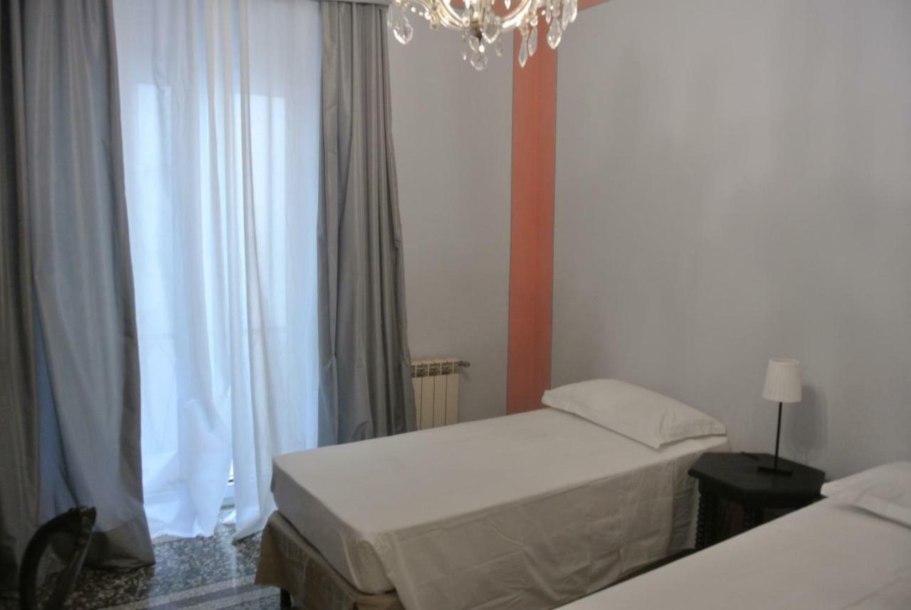 Palazzo Zecchino B&B Genova Kültér fotó